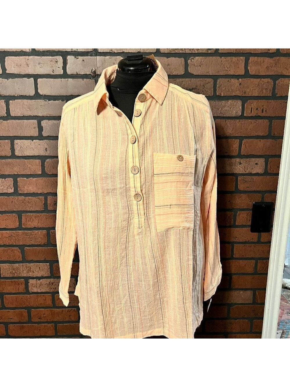 NWT Ivy Jane Peach Embroidered top.  Size M/L